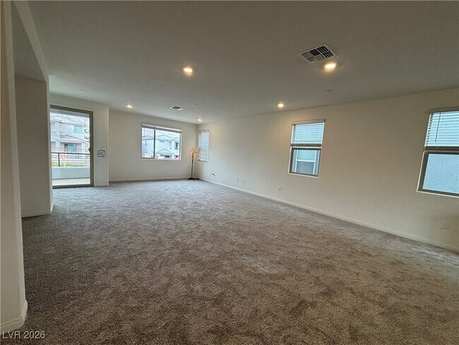 Building Photo - 1505 Little Penguin St