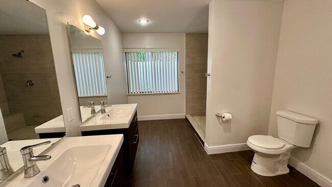 Building Photo - 13005 SW 119th Terrace