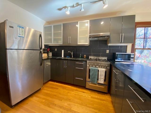 Building Photo - 235 Piermont Ave