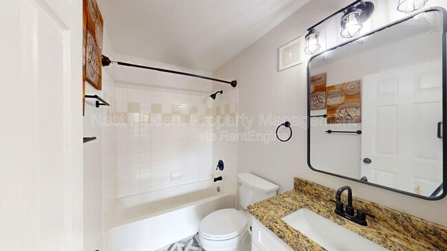Building Photo - 13810 Sutton Park Dr N
