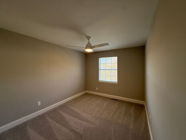 Building Photo - New Everything 4BR Townhome with Private Lower Level Suite | Stainless Kitchen | LVP + New Carpet...