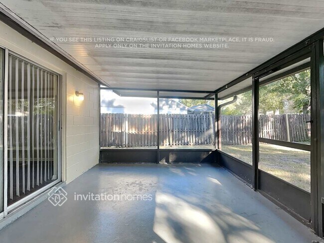 Building Photo - 3208 Saddlebrook Ave