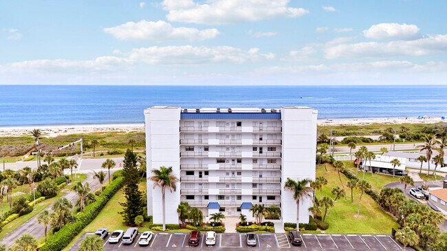 Building Photo - 5151 N Hwy A1A