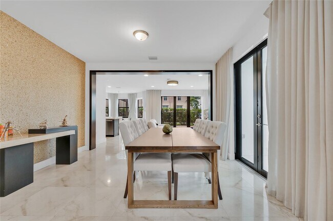 Building Photo - 10574 NW 70th Ln