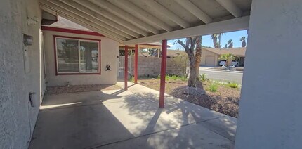 Building Photo - "Charming 3-Bed, 2-Bath Townhouse Retreat on Sylvan Oak Drive – Your Cozy Las Vegas Oasis Awaits!"