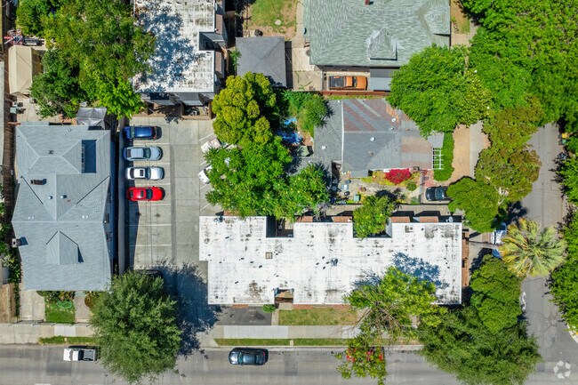 Straight Down - 1135 N Madison St