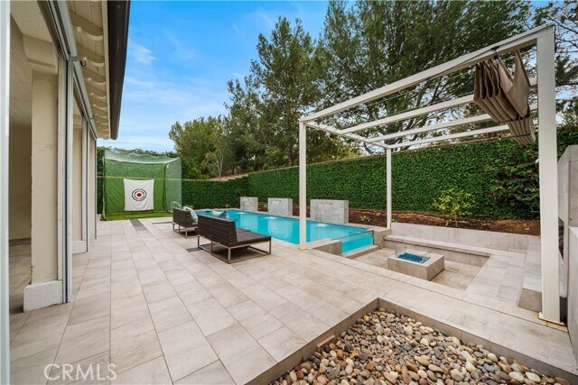 Building Photo - 26 Lowland