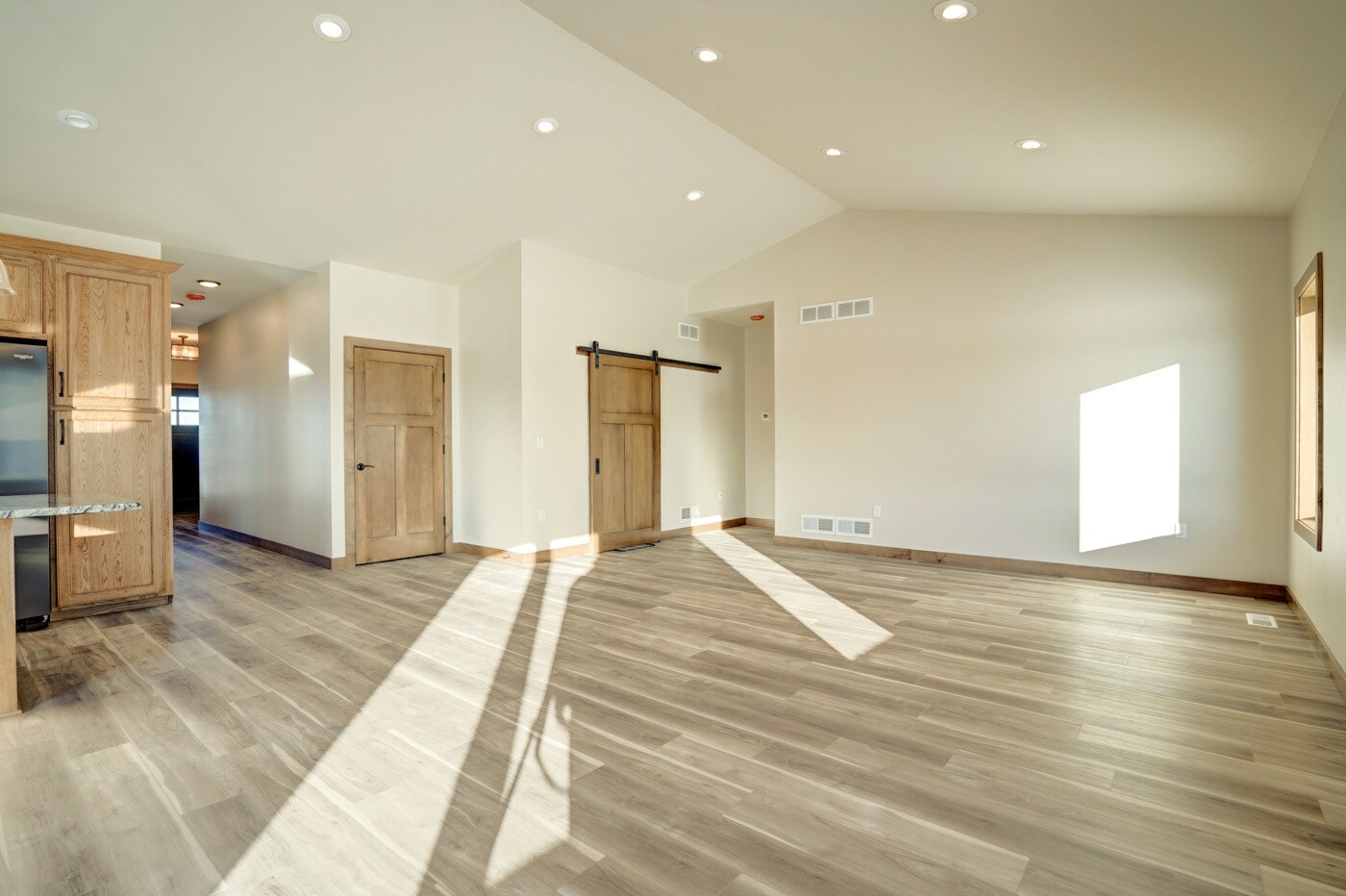 Main Living Area/Entry View - 805 Blue Mounds St