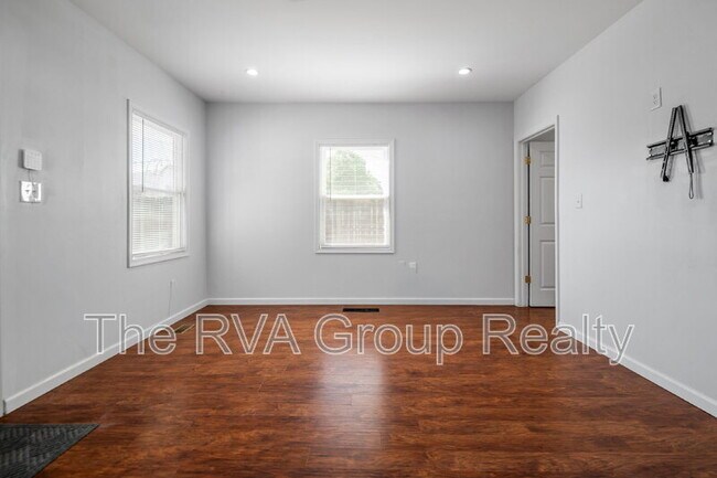 Building Photo - 2517 Haden Ave