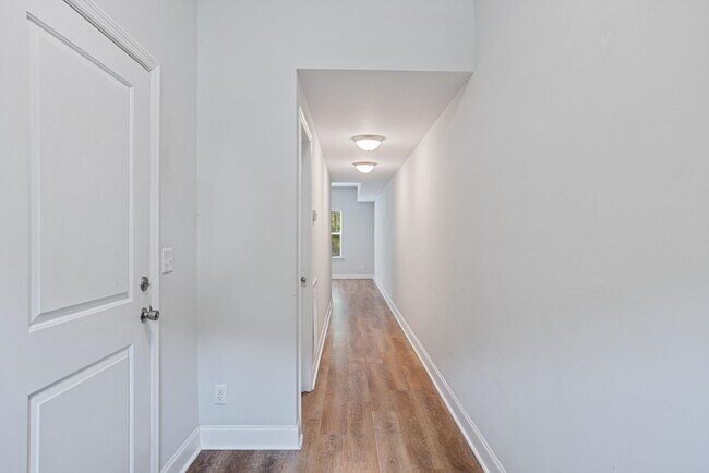 Building Photo - 8403 Brookmoor Ln