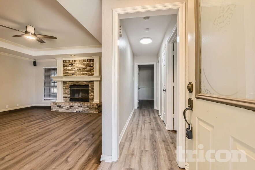 Building Photo - 8 Marvin Garden