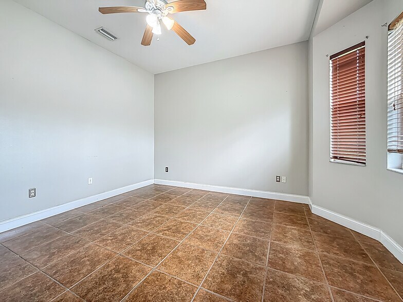 Building Photo - 20626 Longleaf Pine Ave