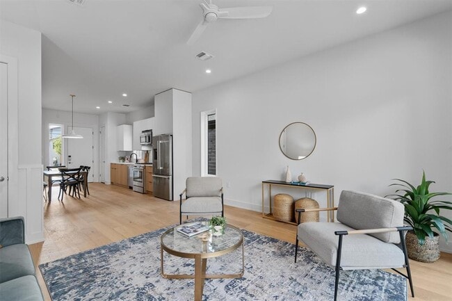 Building Photo - 2611 Wilson St