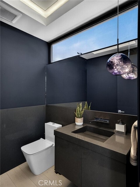 Building Photo - 703 N Lucia Ave