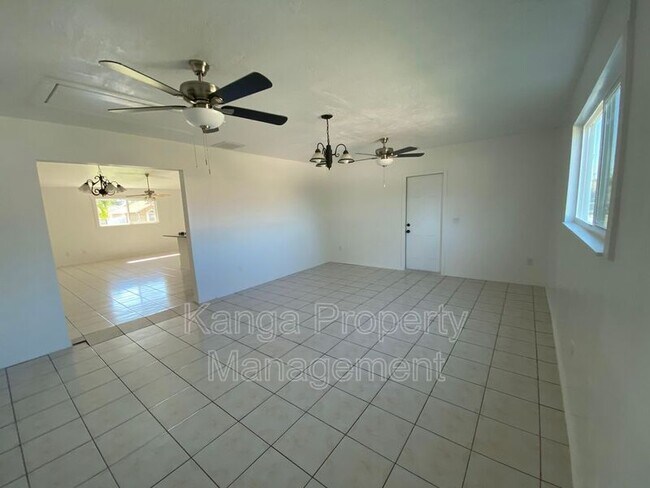 Building Photo - 757 NW Bayard Ave