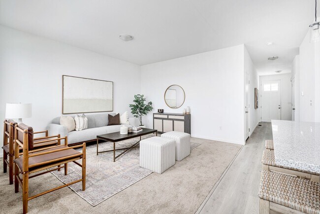 Building Photo - Great 3 bedroom for 2895!