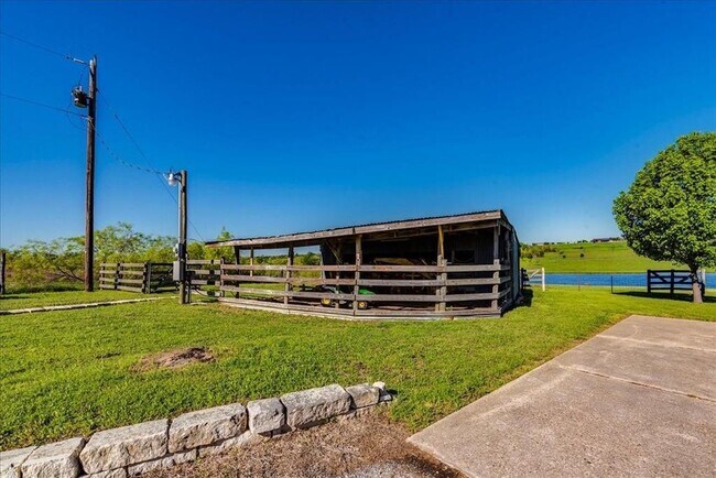 Building Photo - 1644 Co Rd 139