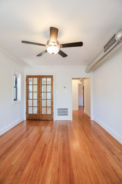 Building Photo - 4403 Hamilton