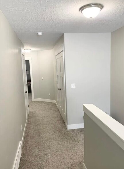 Building Photo - 1999 E Abbey Way