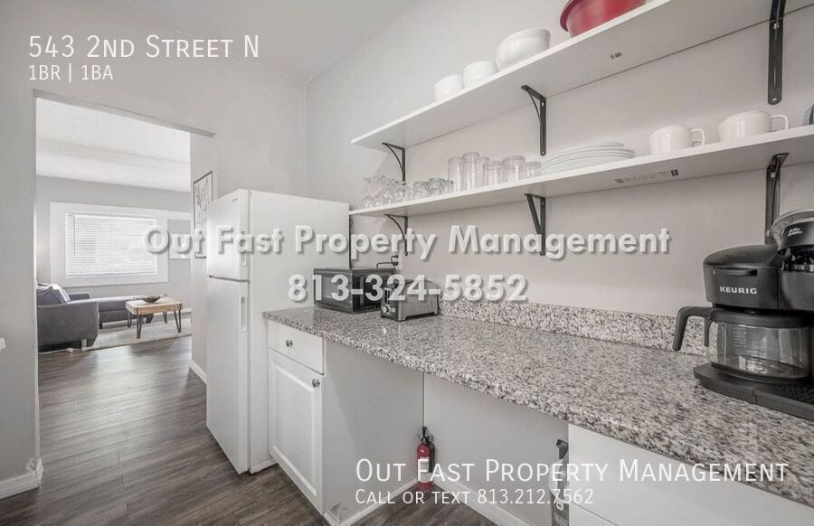 Building Photo - 543 2nd St N