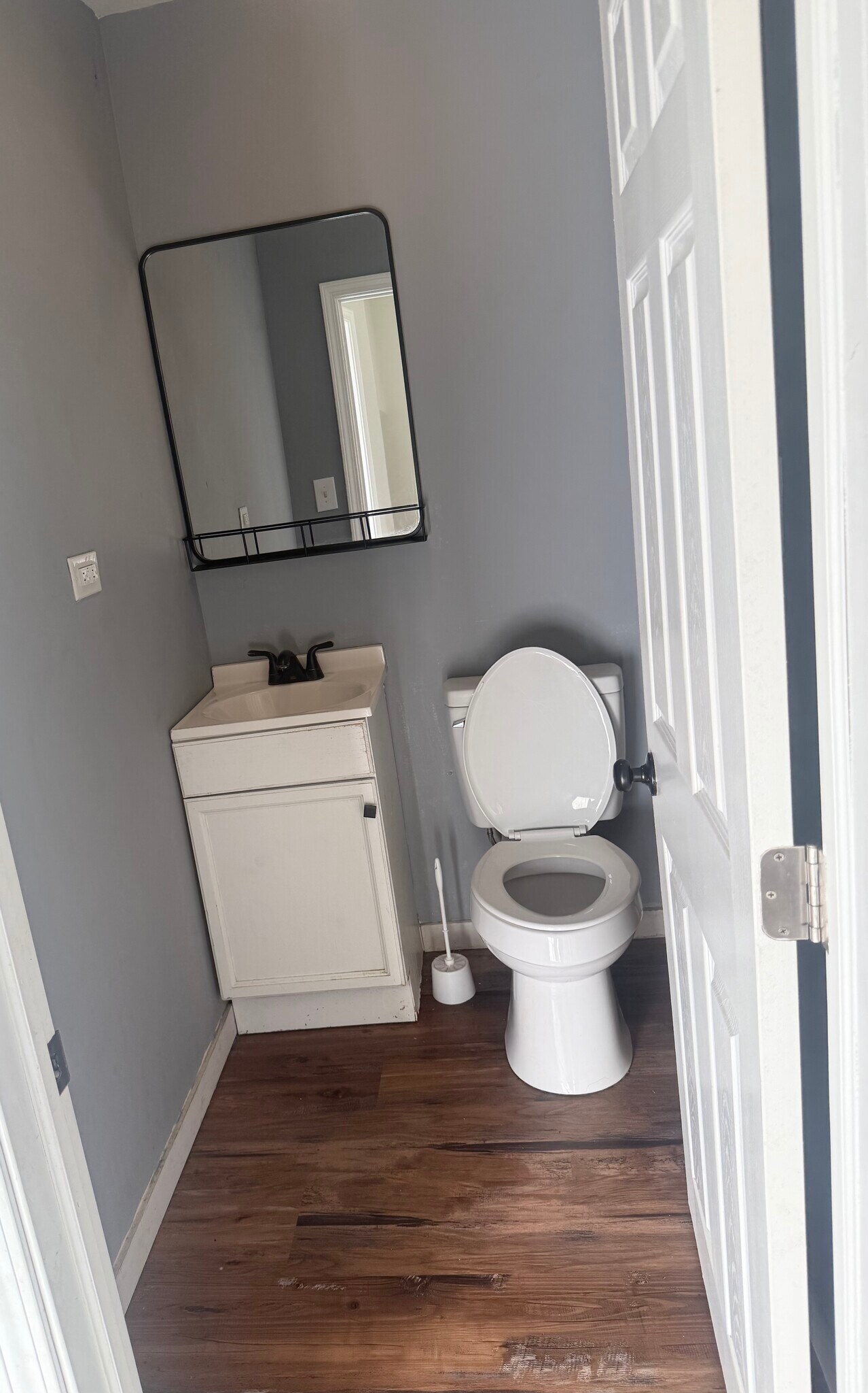 bathroom - 1305 Airbrake Ave