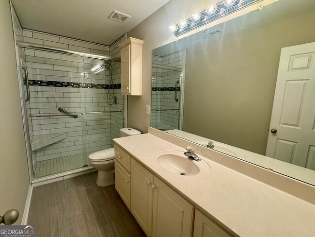 Building Photo - 1653 Summerwoods Cir