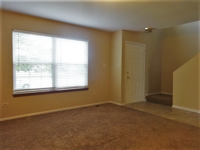 Building Photo - 26316 W Cricket Ct