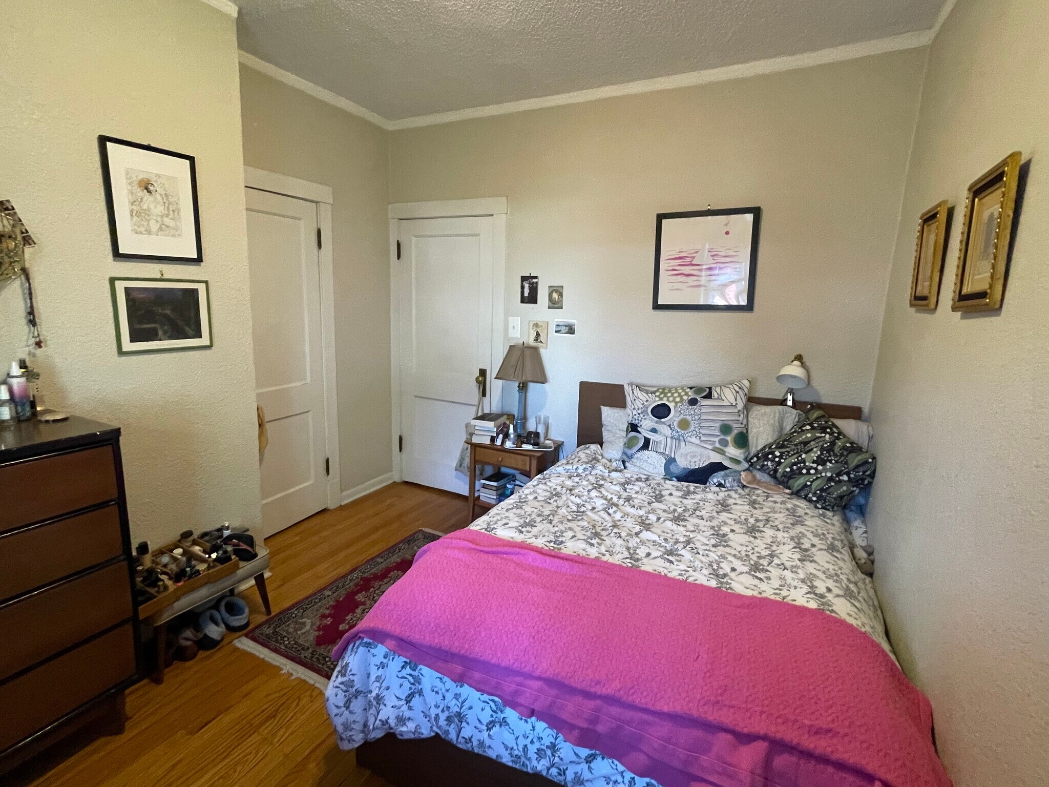 Bedroom 1 - 6515 N Greenview Ave