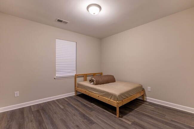 Building Photo - Ready NOW! Close to MARSOC, Stone Bay & MCB Camp LeJeune Sneads Ferry Gates