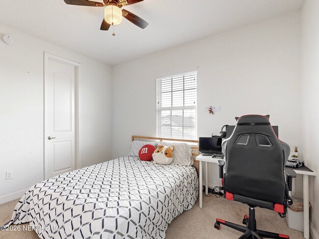 Building Photo - 121 Newfield Wy.