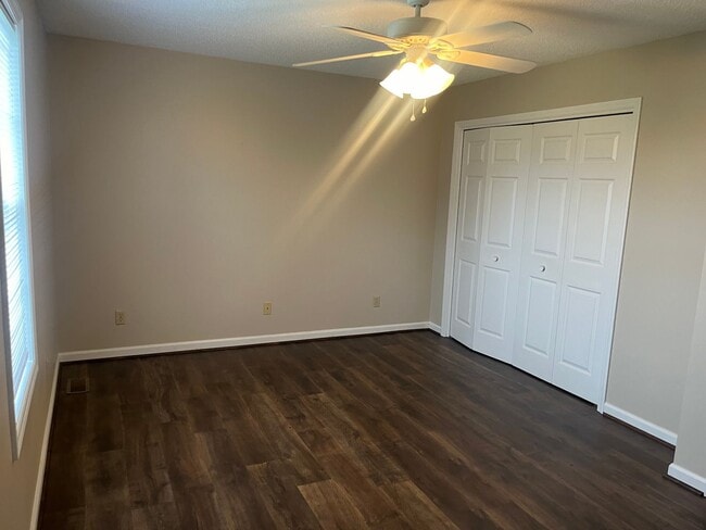 Building Photo - Split foyer 3 bedroom home in quiet area with bonus room, large yard, 2-car garage $2200