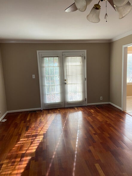 Building Photo - 4 Holdsworth Ct