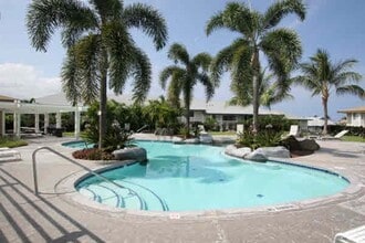 Building Photo - Furnished 2 bed/ 2 bath, Ali'i Lani