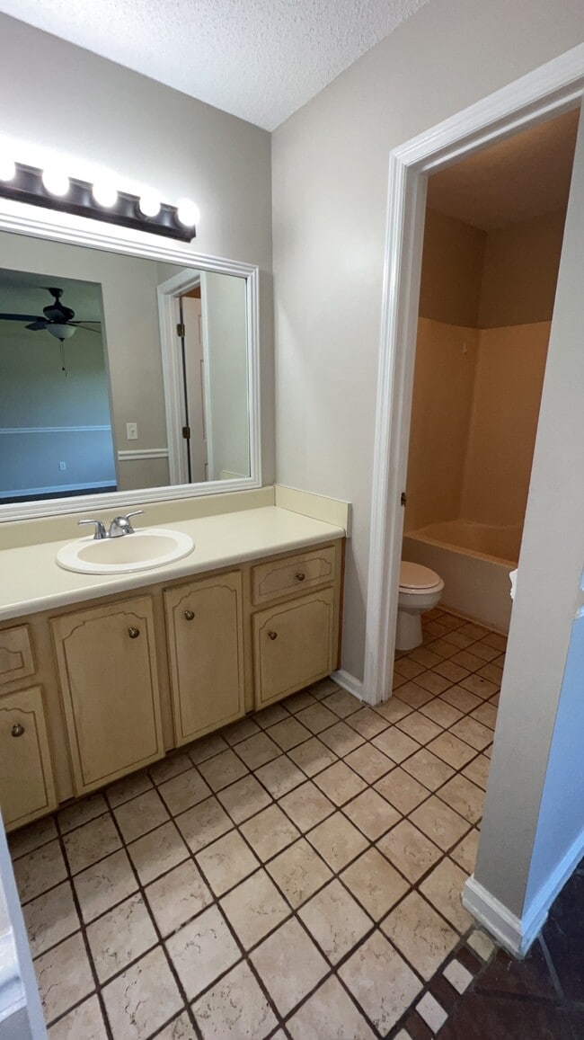 Building Photo - 754 Melissa Dr