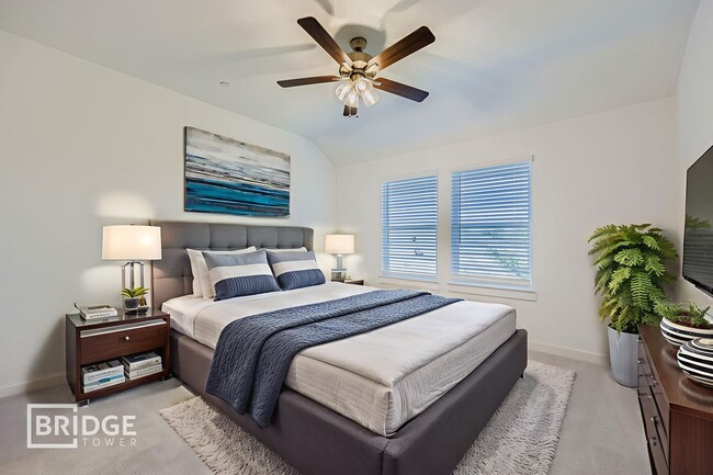 Building Photo - Harwood Plan