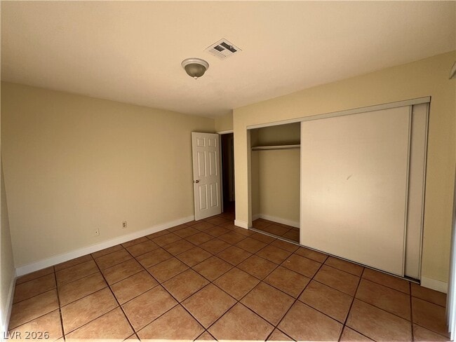 Building Photo - 6617 Baywood Ave