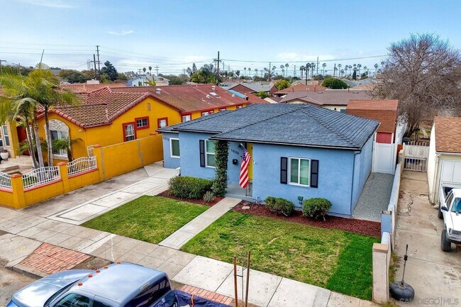 Building Photo - 1070 Jefferson Ave