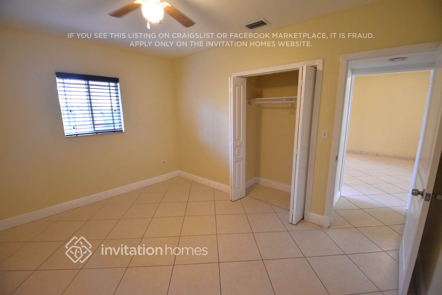 Building Photo - 623 W 63rd Dr