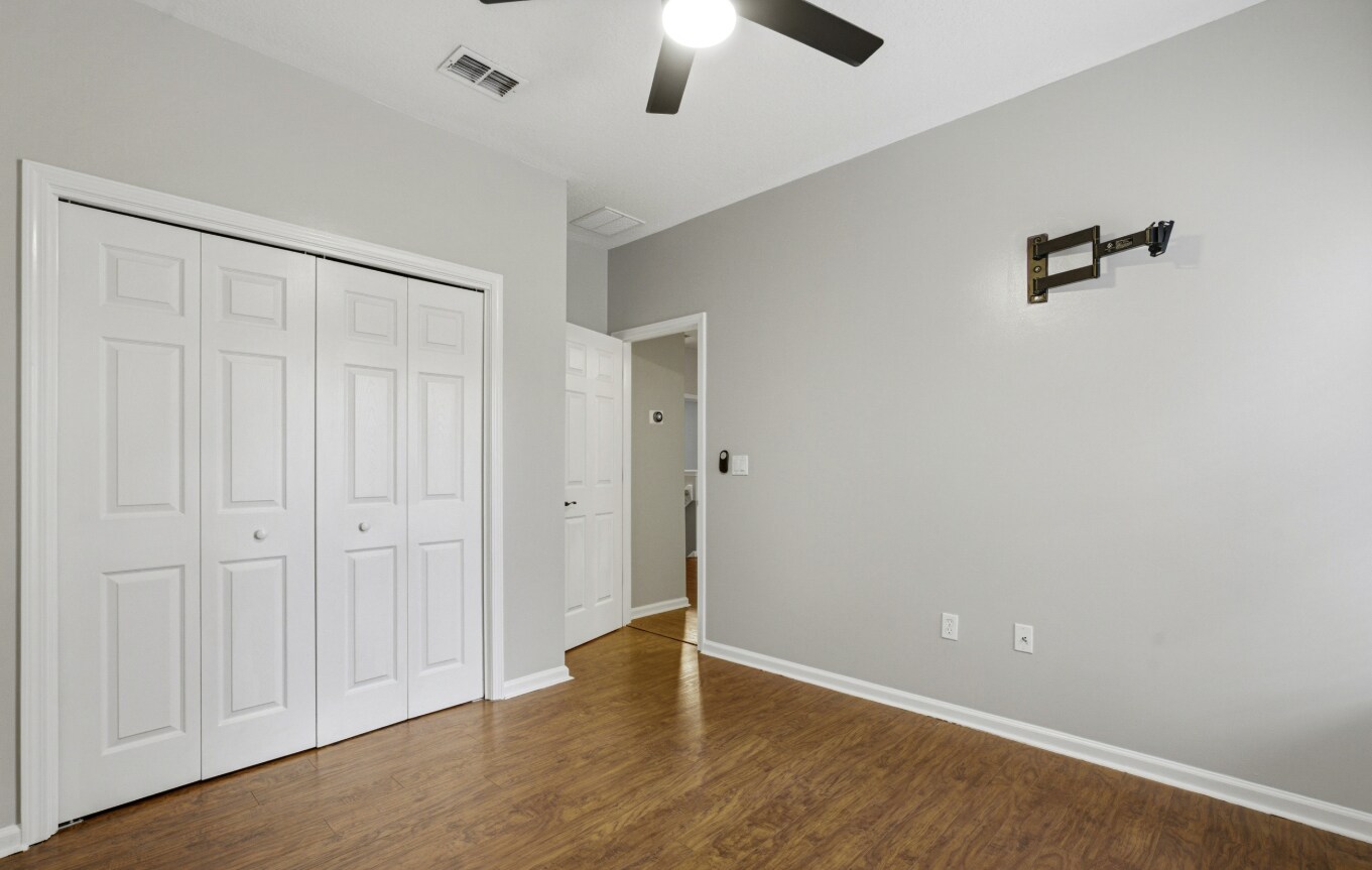 Building Photo - 1601 Majestic View Ln