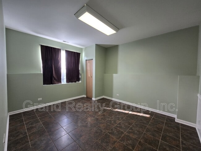 Building Photo - 1522 W Turtle Creek Ln