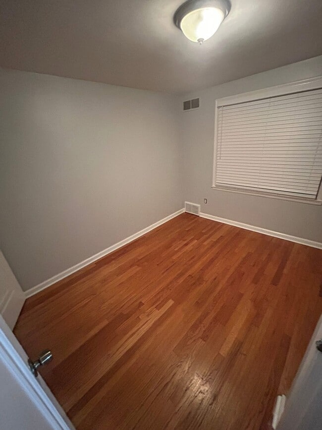 Building Photo - 4616 Firestone St