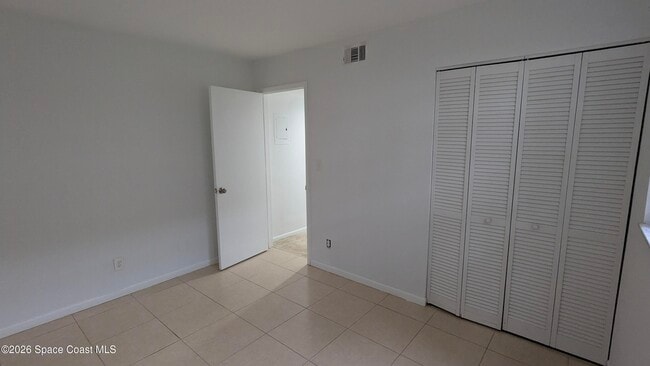 Building Photo - 1633 Sunny Brook Ln