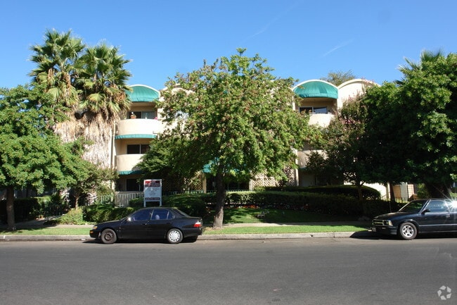 Building Photo - Park Riviera