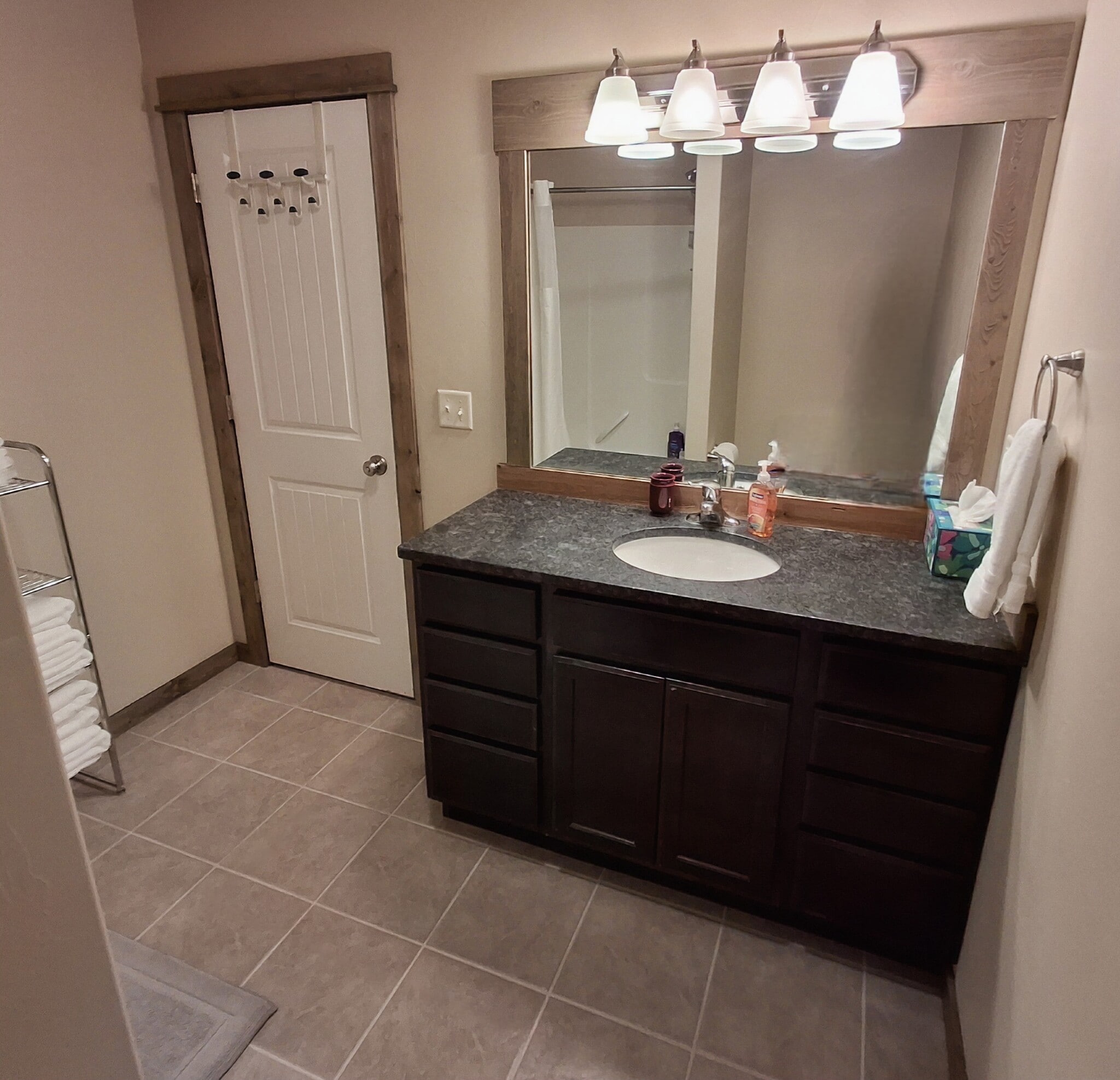 Building Photo - 161 Tail Feather Ln