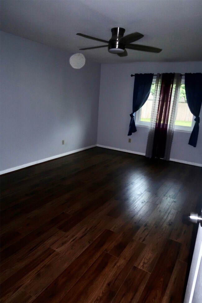 Building Photo - 2702 Pheasant Run