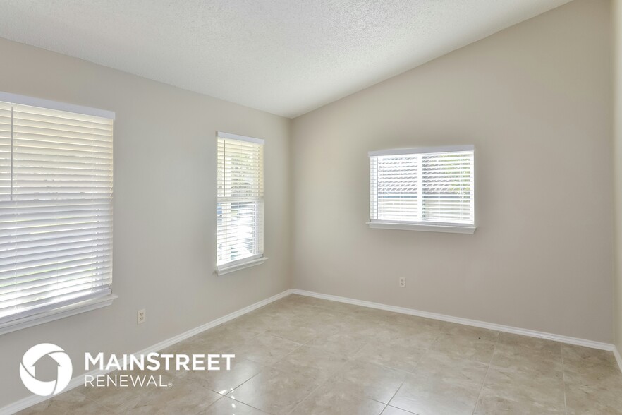 Building Photo - 5635 Sunup Dr