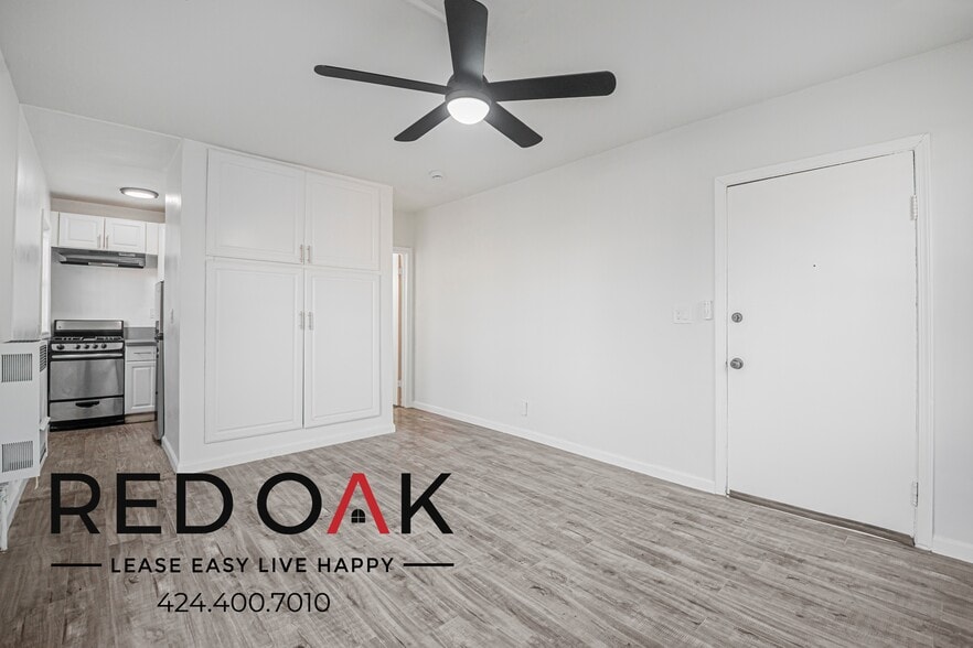 Building Photo - 1269 N Ardmore Ave