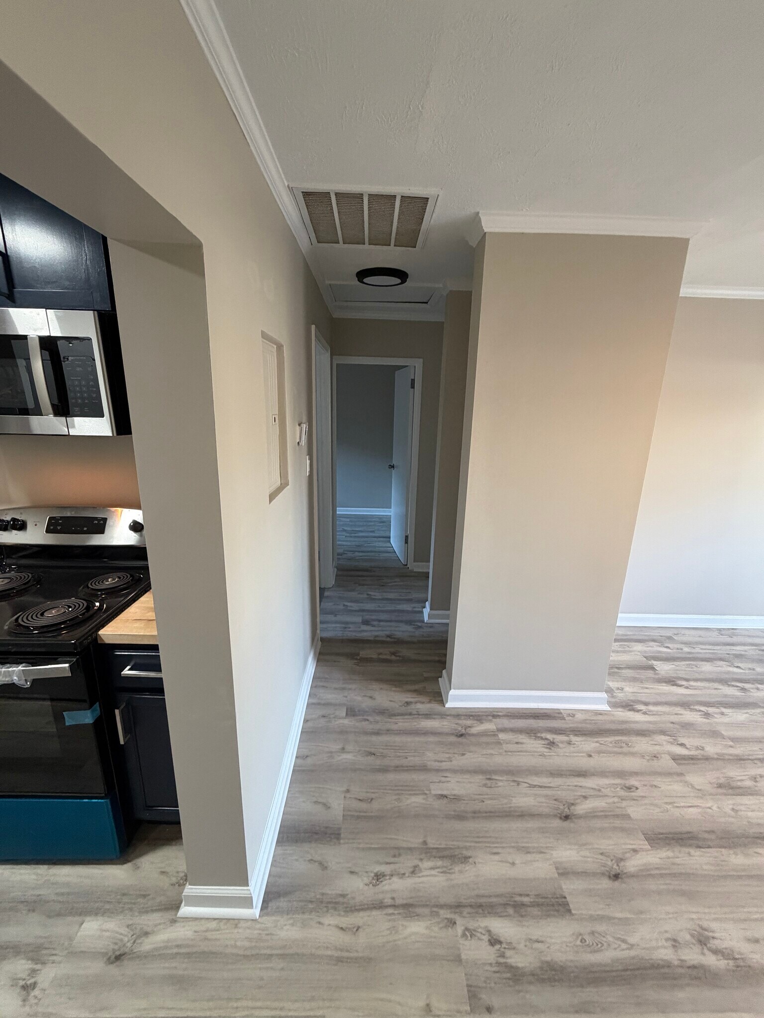 Building Photo - 314 28th St