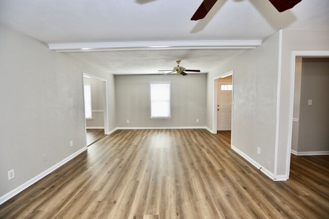 Building Photo - Ranch Home - Red Mill Farm - Available 11-...