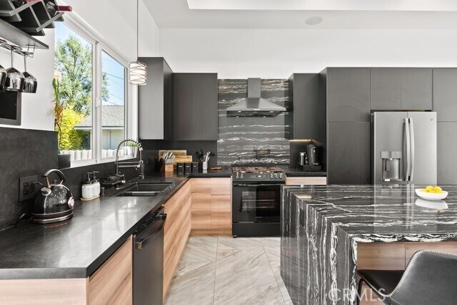 Building Photo - 23143 Leonora Dr